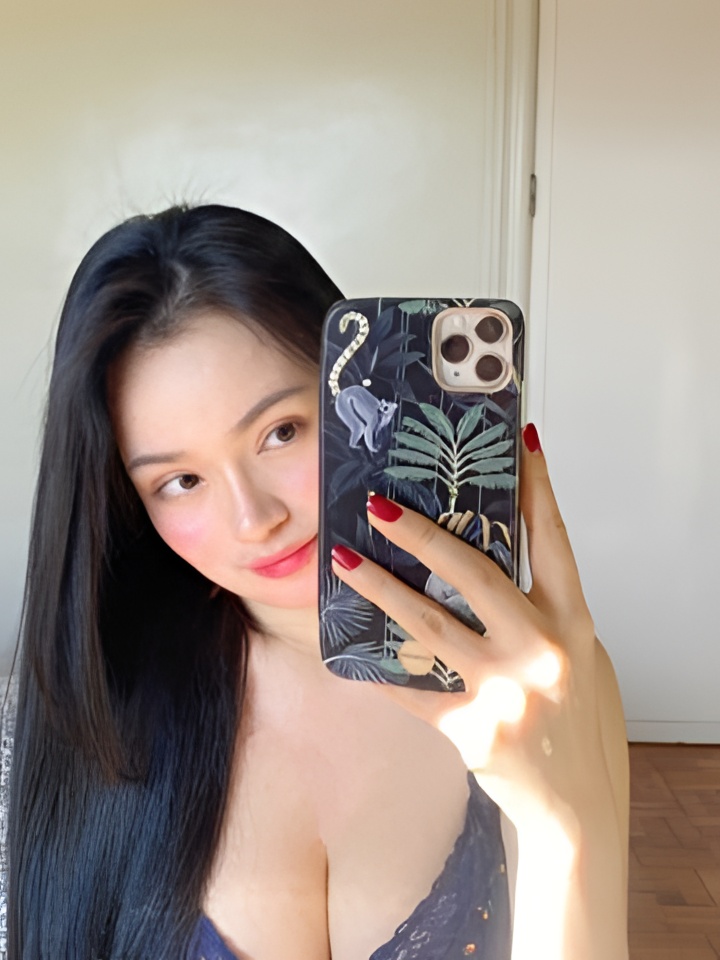 Анечка привлекальеная девушка из Владивостока цена от 2500 руб