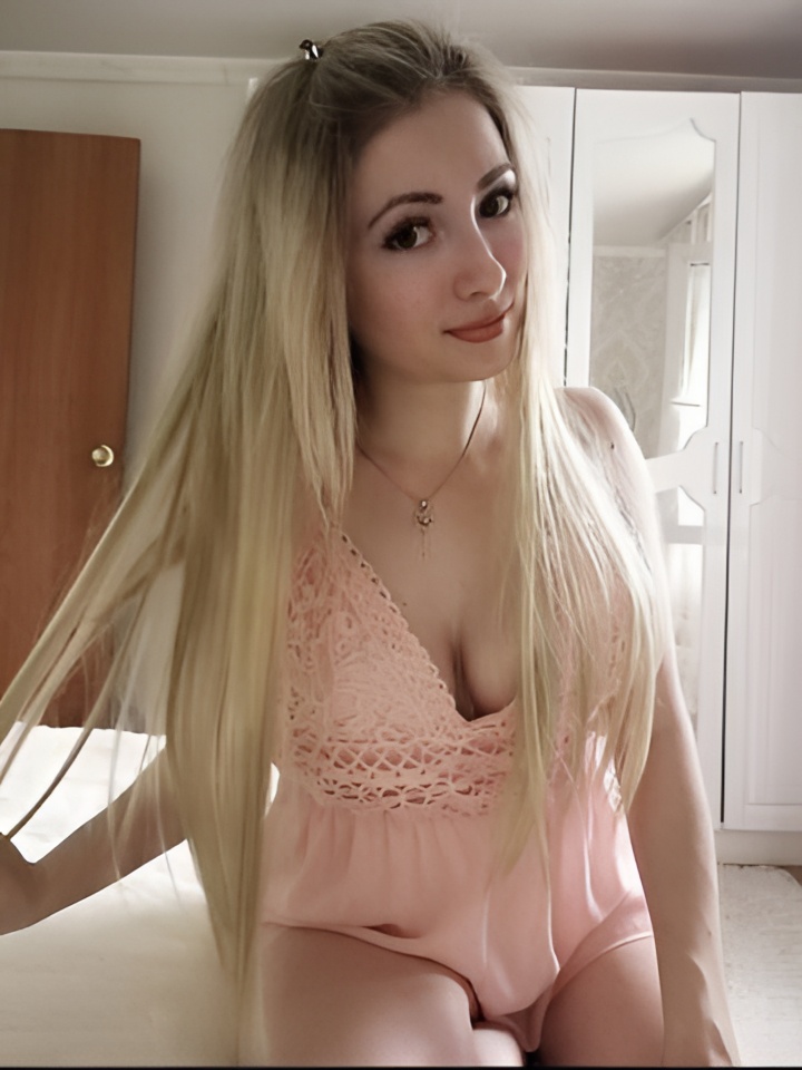 Лейла привлекальеная девушка из Владивостока цена от 2000 руб