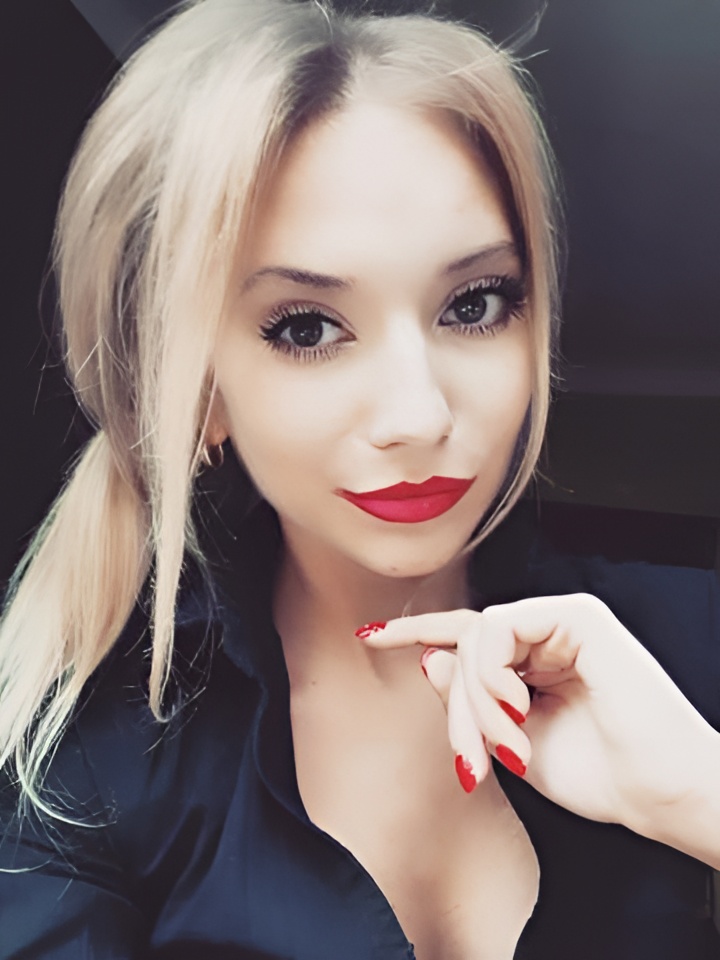 Лиза привлекальеная девушка из Владивостока цена от 2500 руб