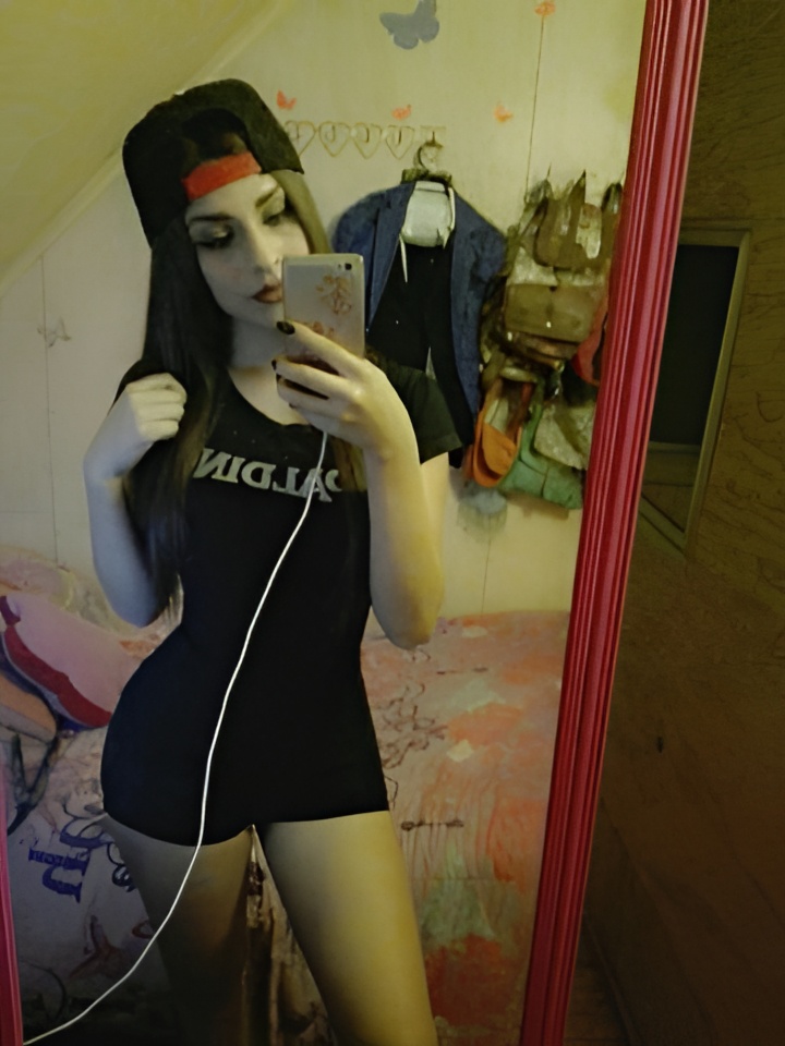 Рената привлекальеная девушка из Владивостока цена от 4000 руб