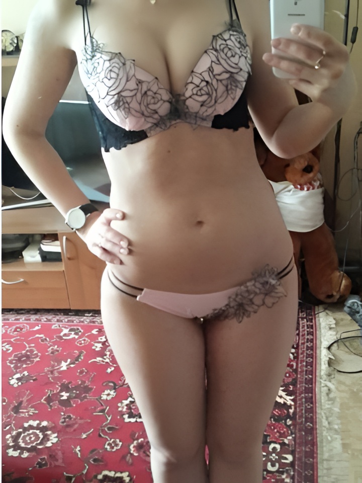 Софи привлекальеная девушка из Владивостока цена от 2500 руб