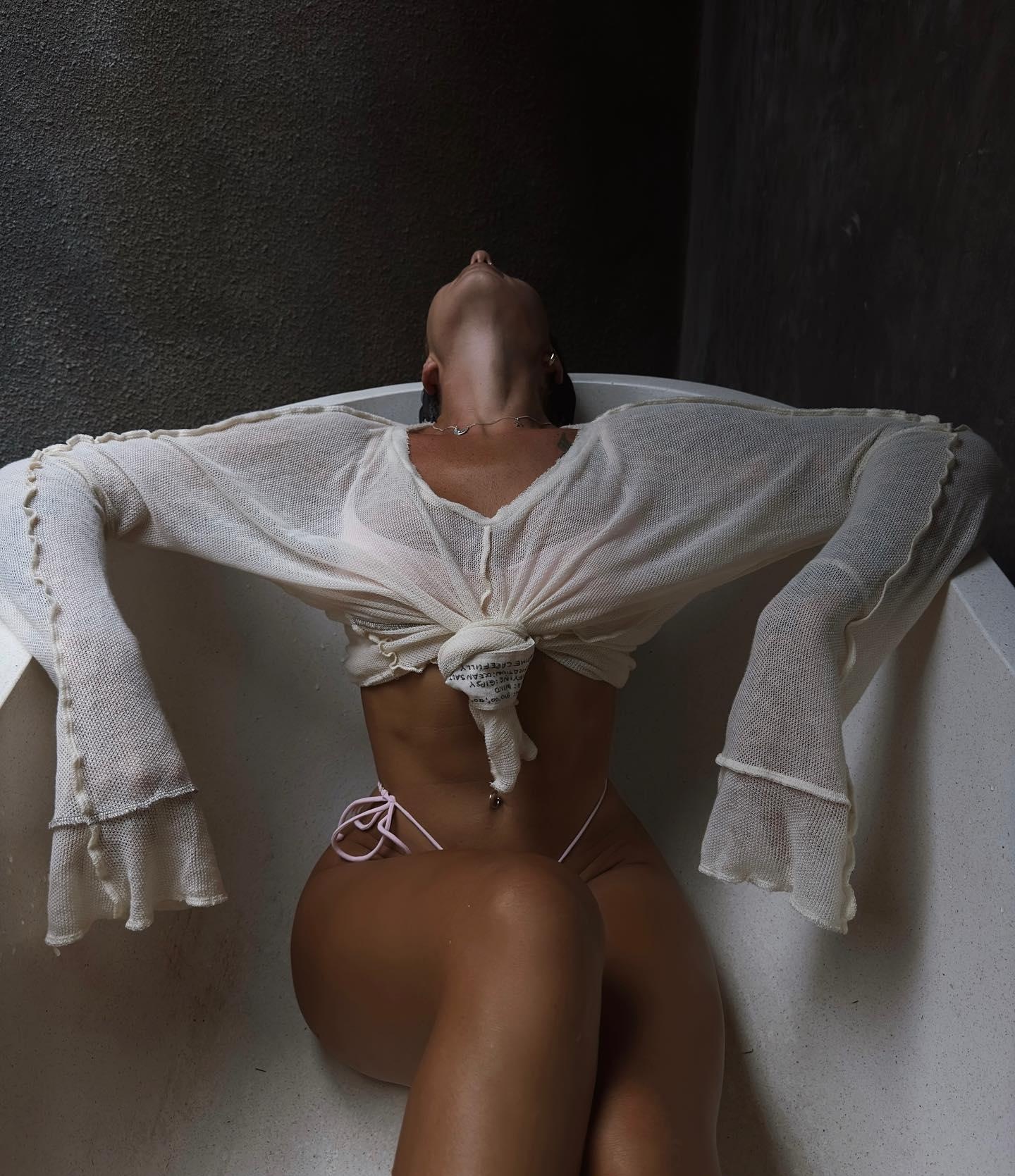 ОЛЕСЯ привлекальеная девушка из Владивостока цена от 6000 руб