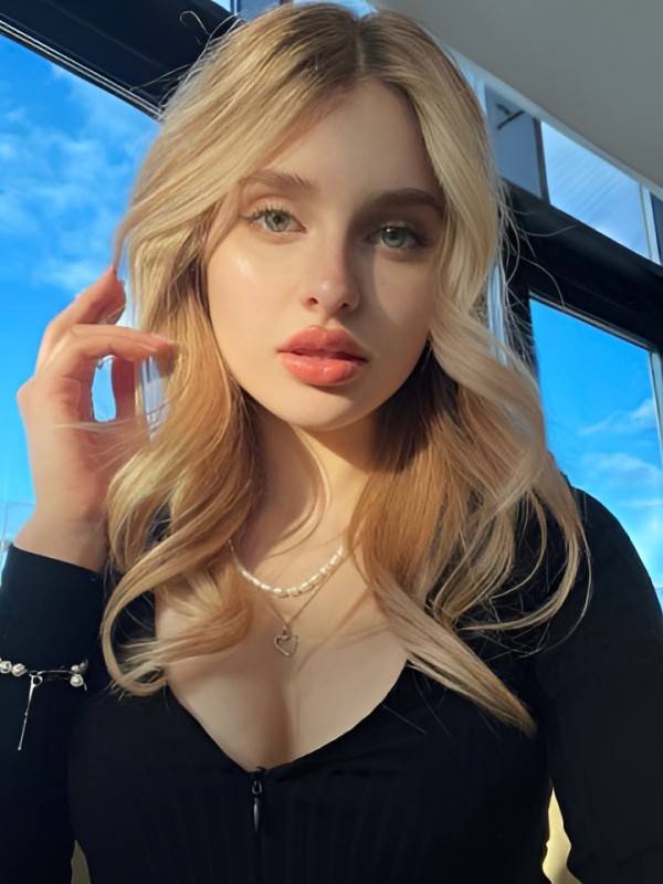 Ника привлекательная девушка из Владивостока цена от 2500 руб