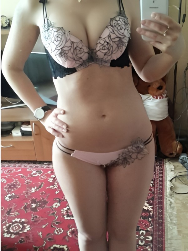 Софи привлекательная девушка из Владивостока цена от 2500 руб