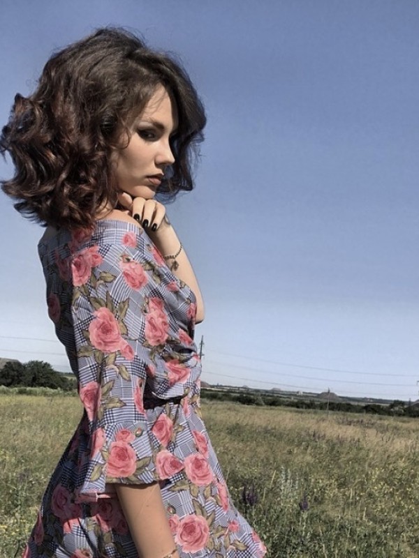 Надя привлекательная девушка из Владивостока цена от 4000 руб